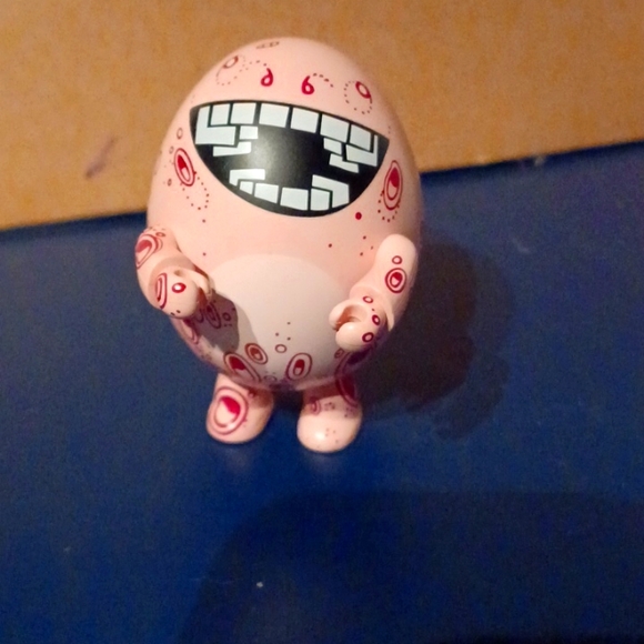 TOYR2 Eggtopus - Picture 4 of 7